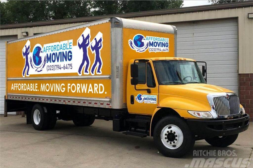 What Is White Glove Moving Service?